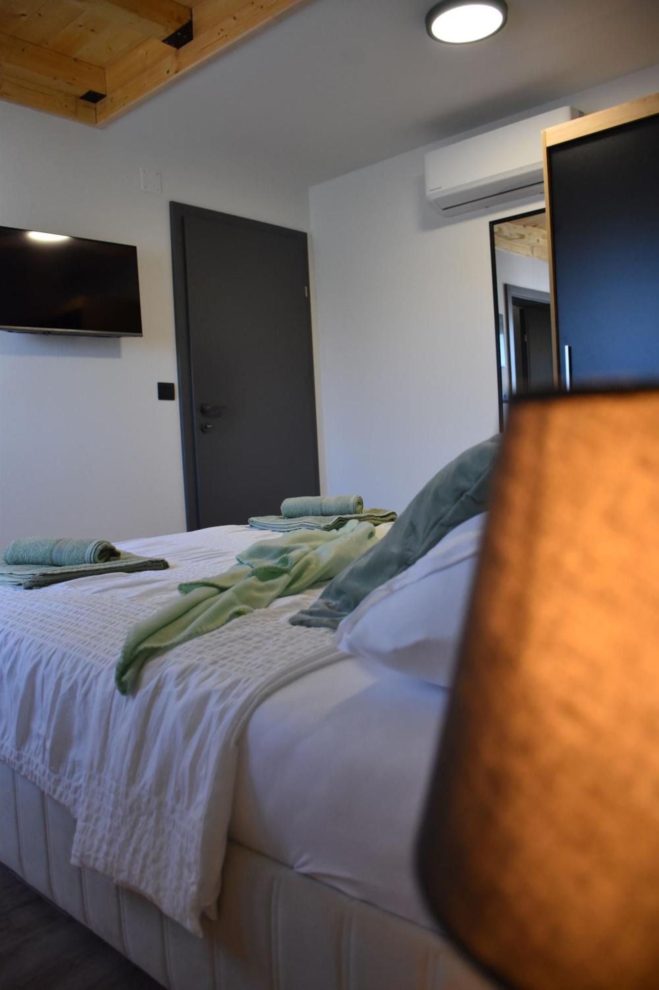 Apartments Rismondi 37E Фажана Екстер'єр фото